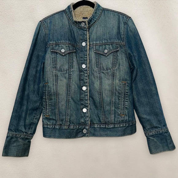 Gap Women's Denim Bomber Jacket Furry Fleece Lining Snap Button Size Large - Picture 1 of 7